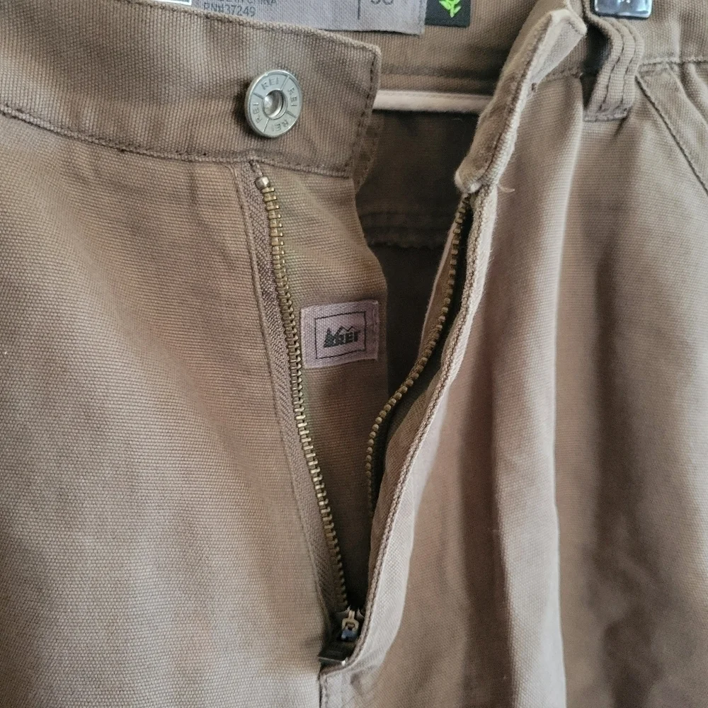 REI Organic Cotton Shorts Chino Brown Large 38